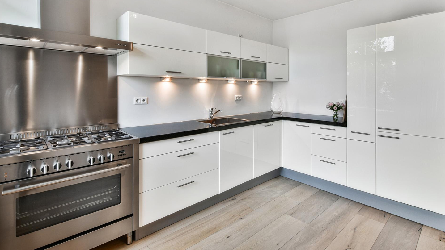 Modern kitchen